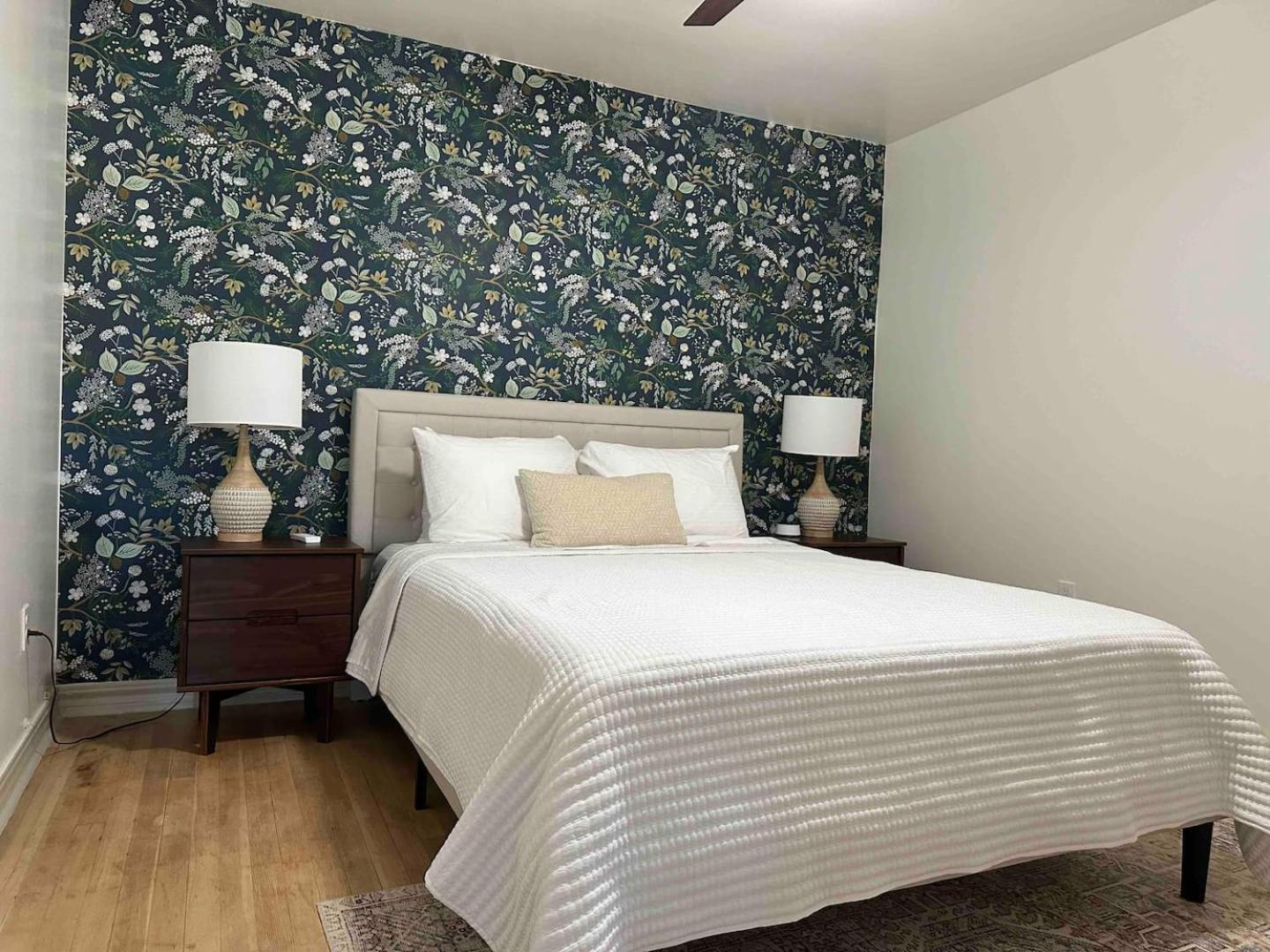 אדמונד Campus Cottage Kng Bed! Walk To Uco And Downtown מראה חיצוני תמונה